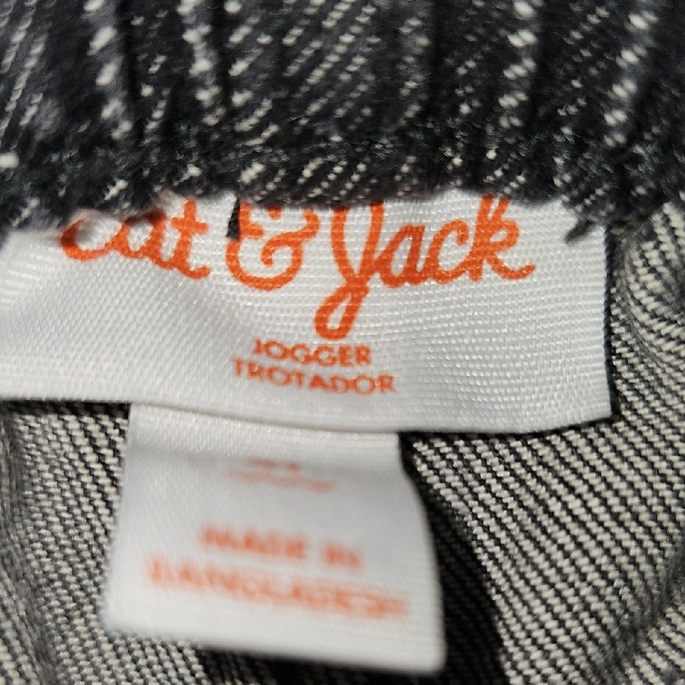 NWOT- Cat & Jack Black Cargo Joggers & Black T- - Picture 2 of 4